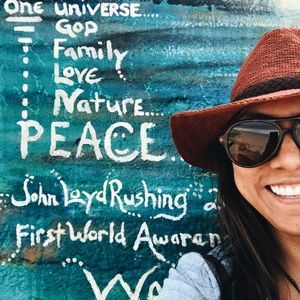 Meet your Posher, Alma